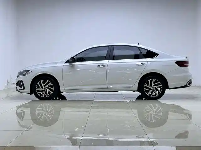 Volkswagen Lavida 2024 Model 300TSI DSG Starlight Full Comfort Edition фото 4