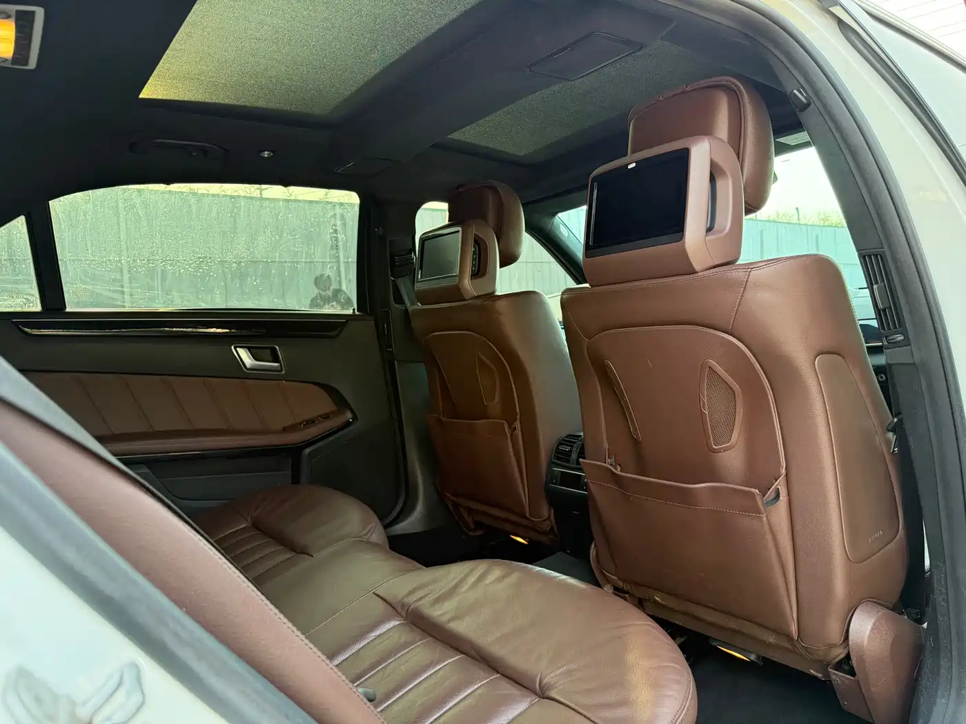 Mercedes-Benz E-Class 2014 E 300 L Sport Luxury фото 27