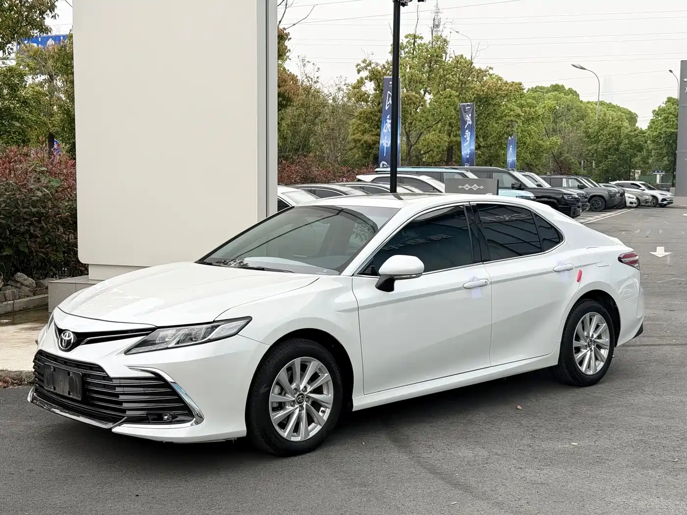 Toyota Camry 2022 2.0GVP Leading Edition