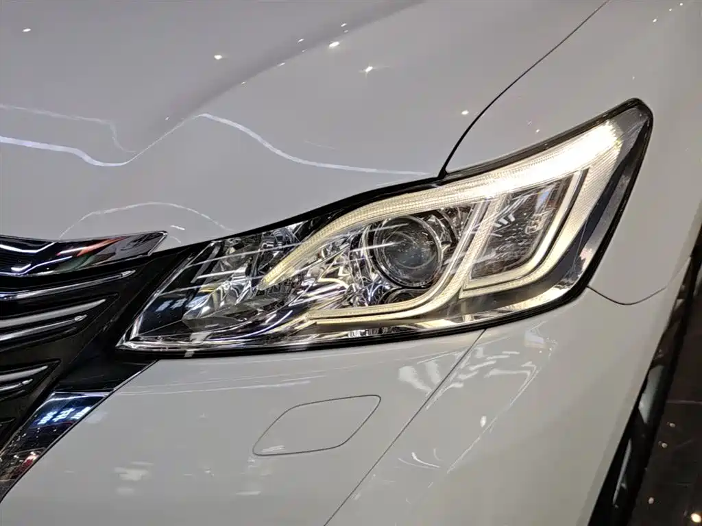 Toyota Crown 2015 2.5L Smart Edition фото 24