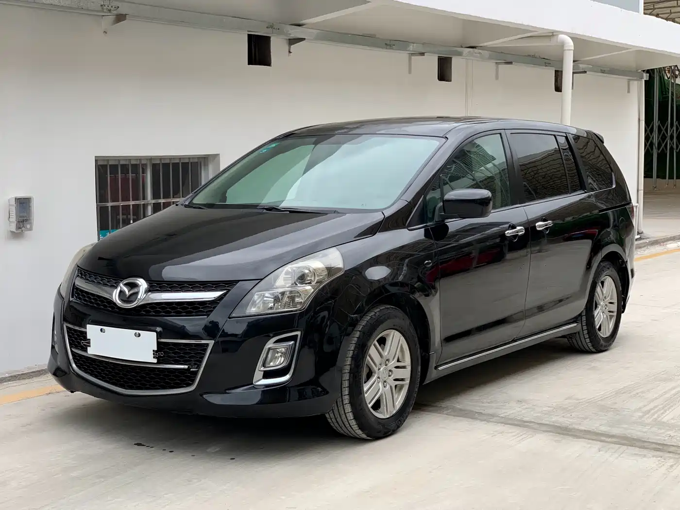 Mazda 8 2013 2.5L Premium