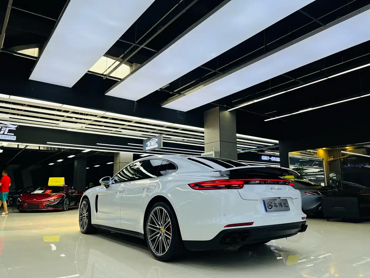 Porsche Panamera 2017 Panamera 3.0T фото 5
