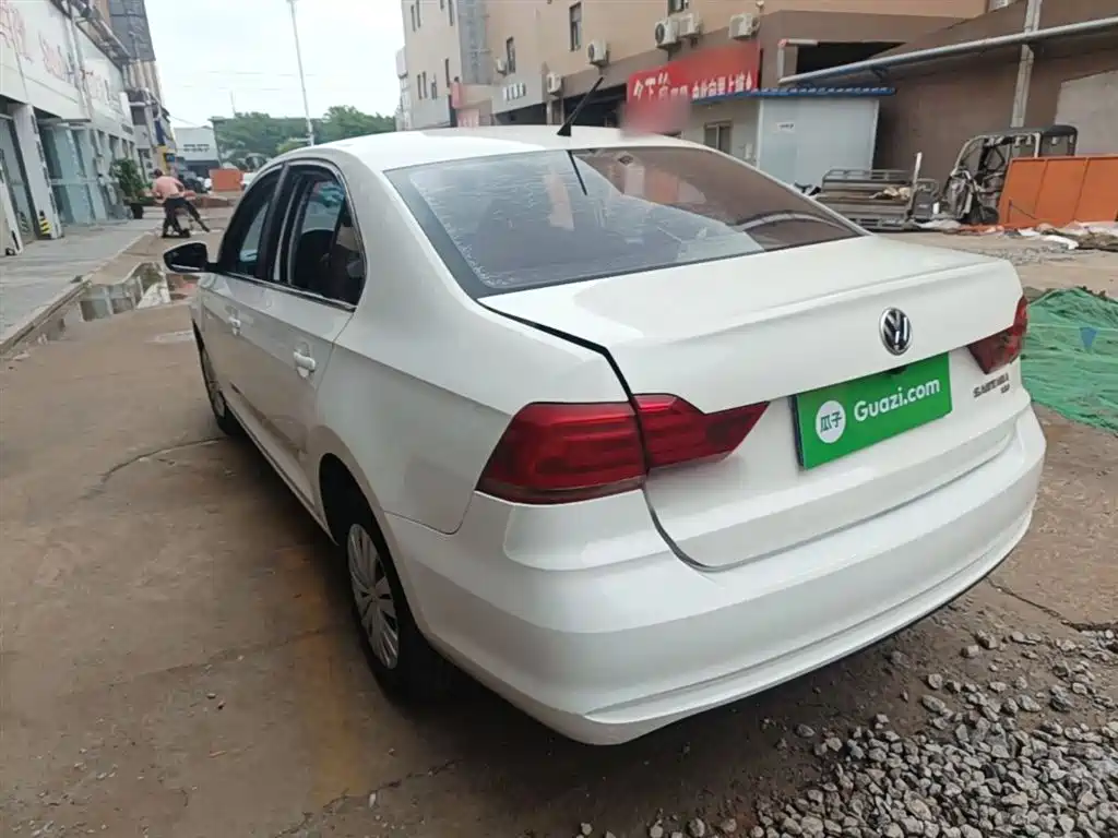 Volkswagen Santana 2016 1.6L Manual Trend Edition фото 5