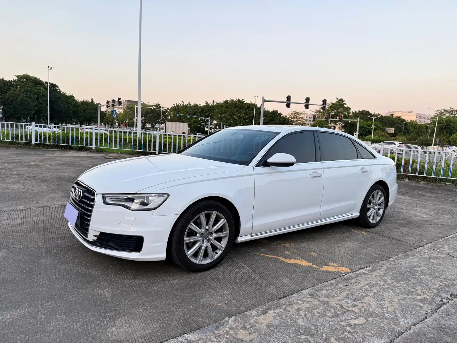Фото 3 - Audi A6L