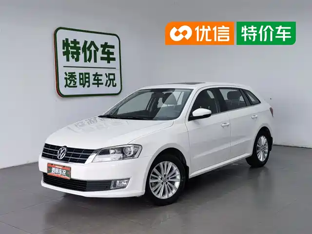 Volkswagen Lavida Tour 2013 1.6L Manual Comfort