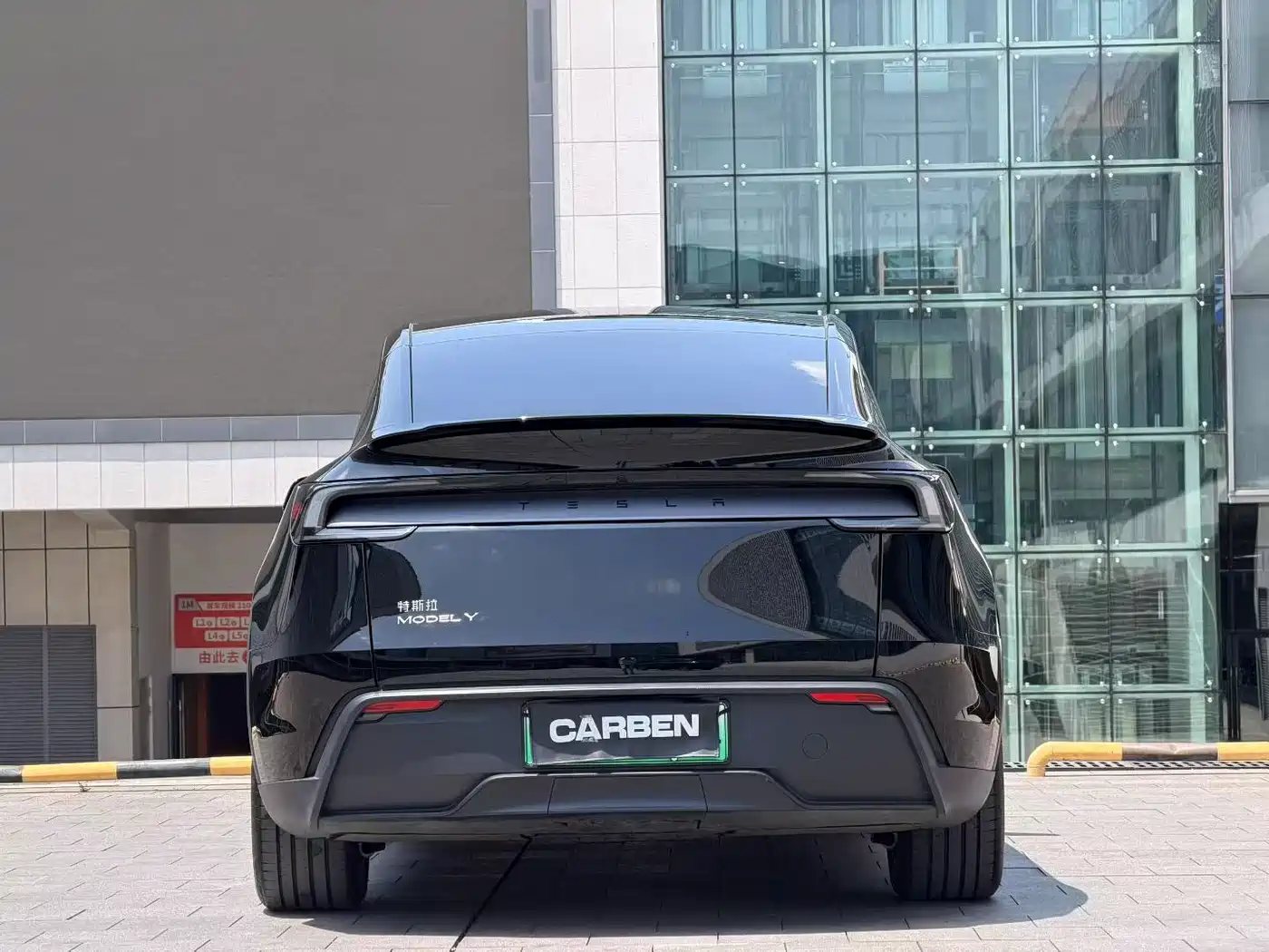Tesla Model Y 2025 Rear-Wheel Drive фото 8
