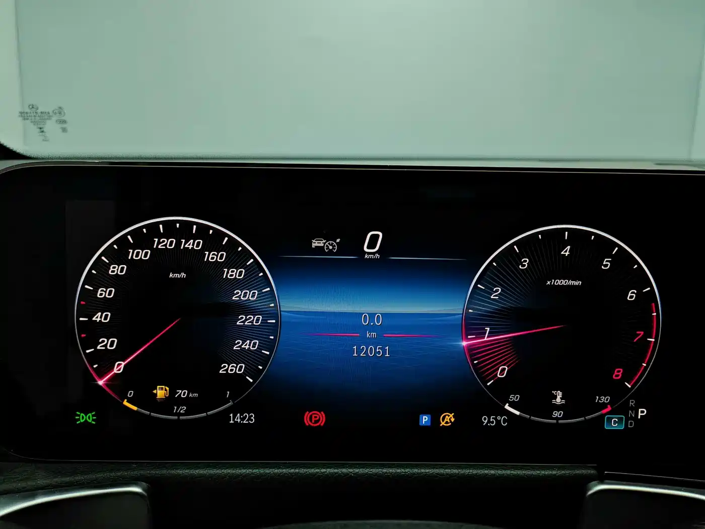 Mercedes-Benz GLB 2025 Model GLB 200 Dynamic Edition фото 4