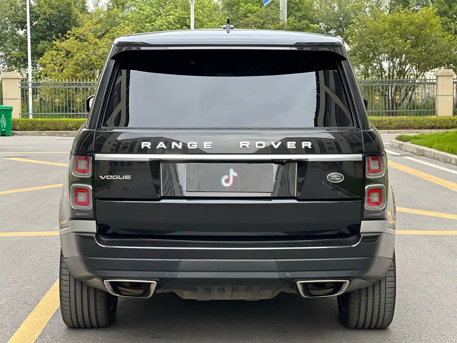 Фото 20 - Land Rover Range Rover