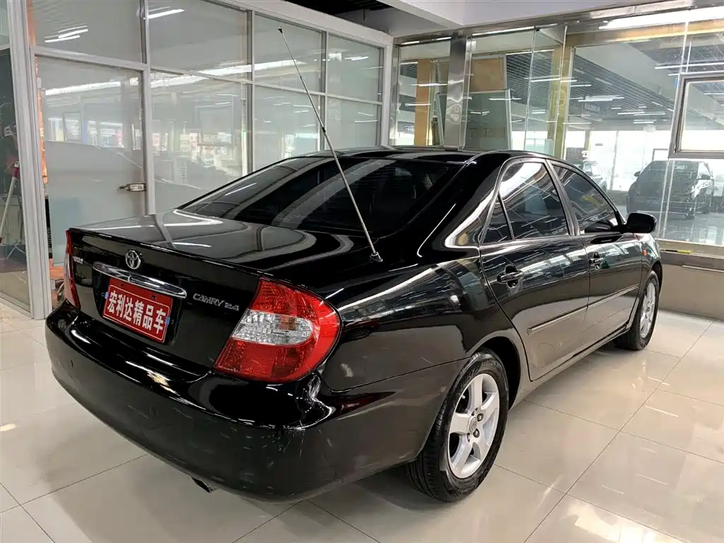 Toyota фото 12