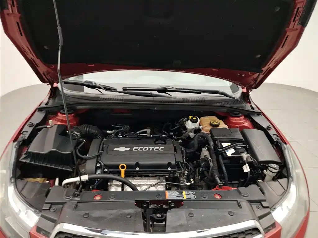 Chevrolet Cruze 2013 1.6L SL MT фото 6
