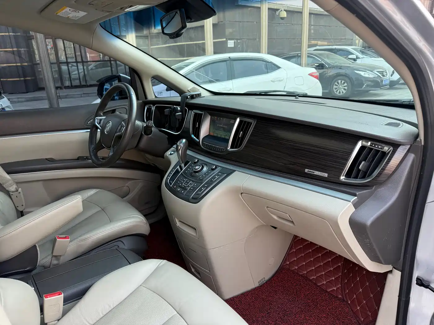 Buick GL8 2013 3.0L XT Luxury Business Flagship Edition фото 18