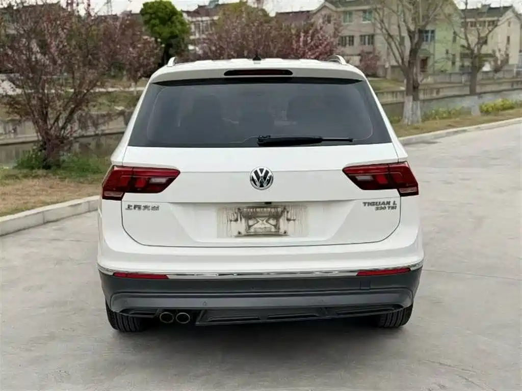 Volkswagen Tiguan L 2018 330TSI Automatic 2WD Luxury Edition фото 9