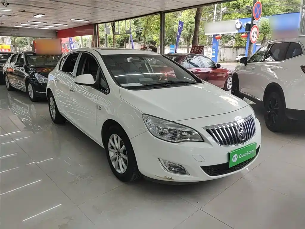 Buick Excelle 2014 XT 1.6L Automatic Fashion фото 4