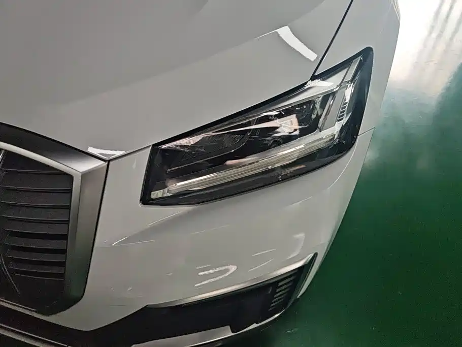 Фото 5 - Audi Q2L e-tron