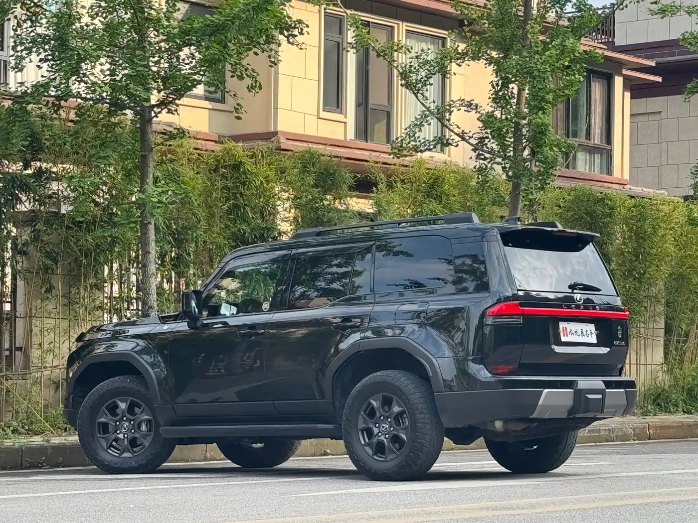 Lexus GX 2024 OVERTRAIL Summit Edition фото 13