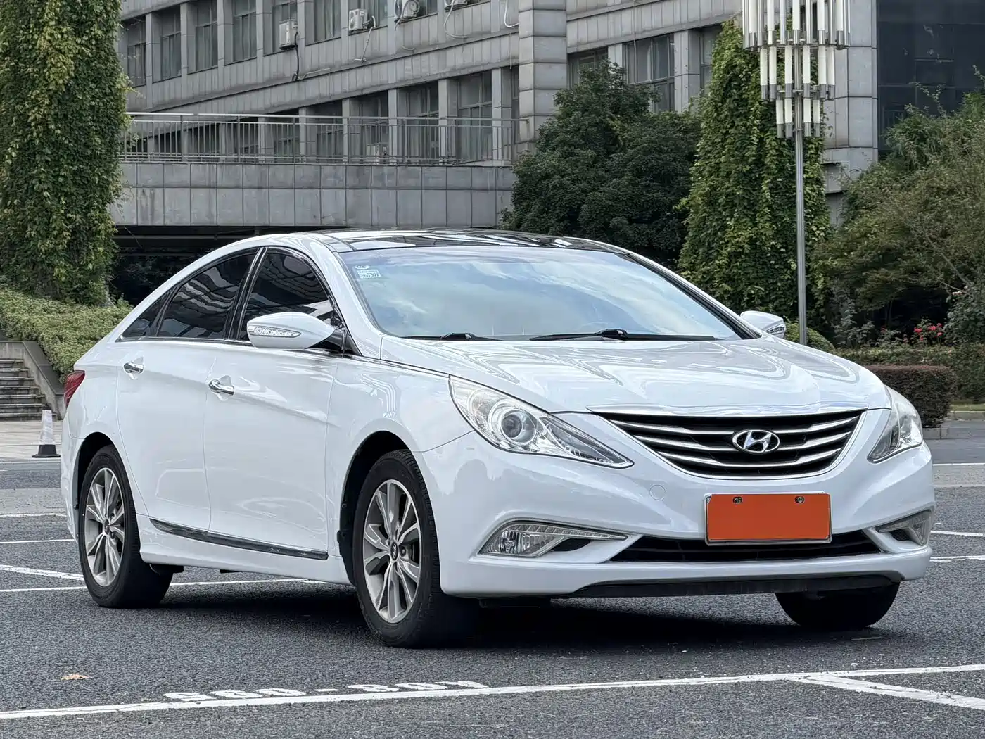 Фото 3 - Hyundai Sonata