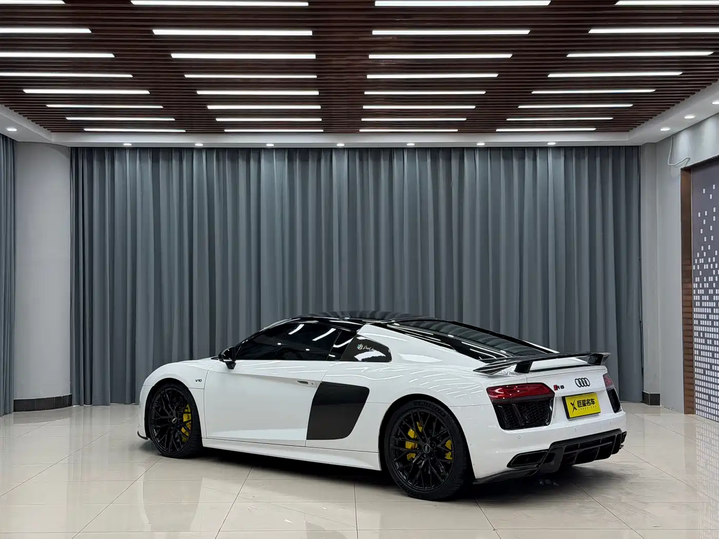 Audi R8 2016 V10 Coupe Performance фото 4
