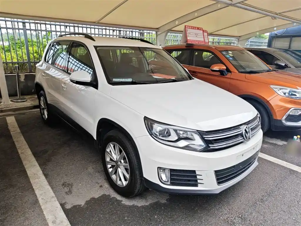 Volkswagen Tiguan 2015 1.8TSI Automatic 2WD Comfortline фото 4