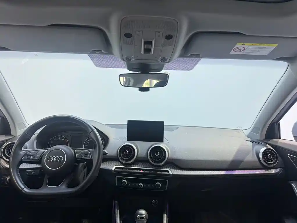 Фото 6 - Audi Q2L