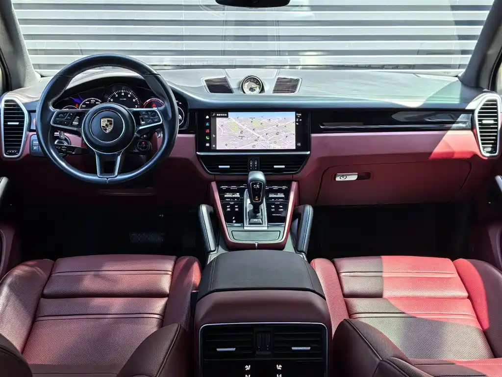 Porsche Cayenne New Energy 2021 Cayenne E-Hybrid 2.0T фото 11