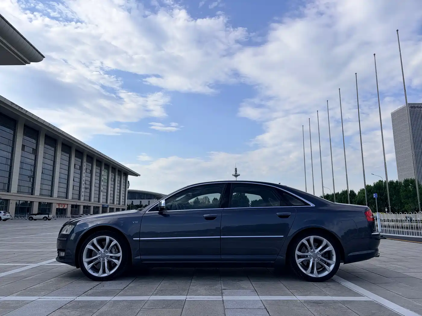 Audi S8 2008 2008 Model S8 5.2FSI quattro