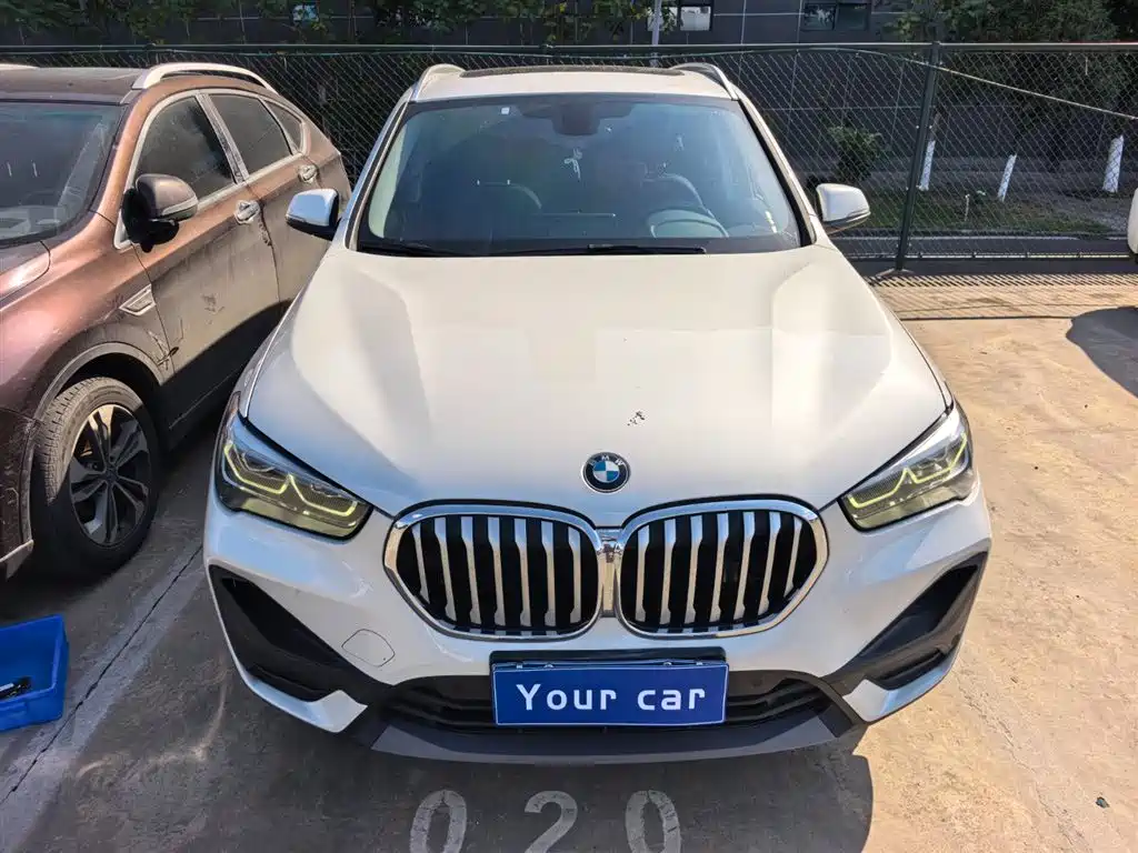 BMW X1 2022 sDrive25Li Leading фото 2