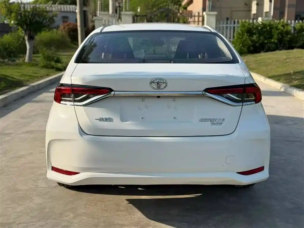 Toyota Corolla 2019 1.2T S-CVT GL-i Elite Edition фото 9