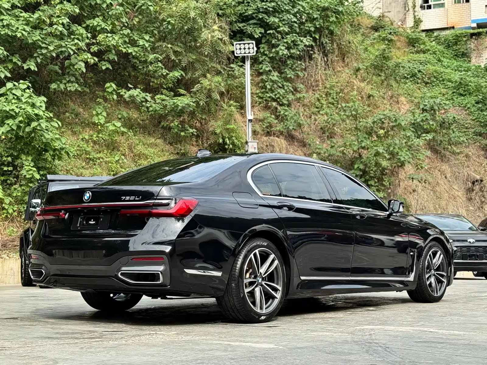 Photo 12 - BMW 7 Series