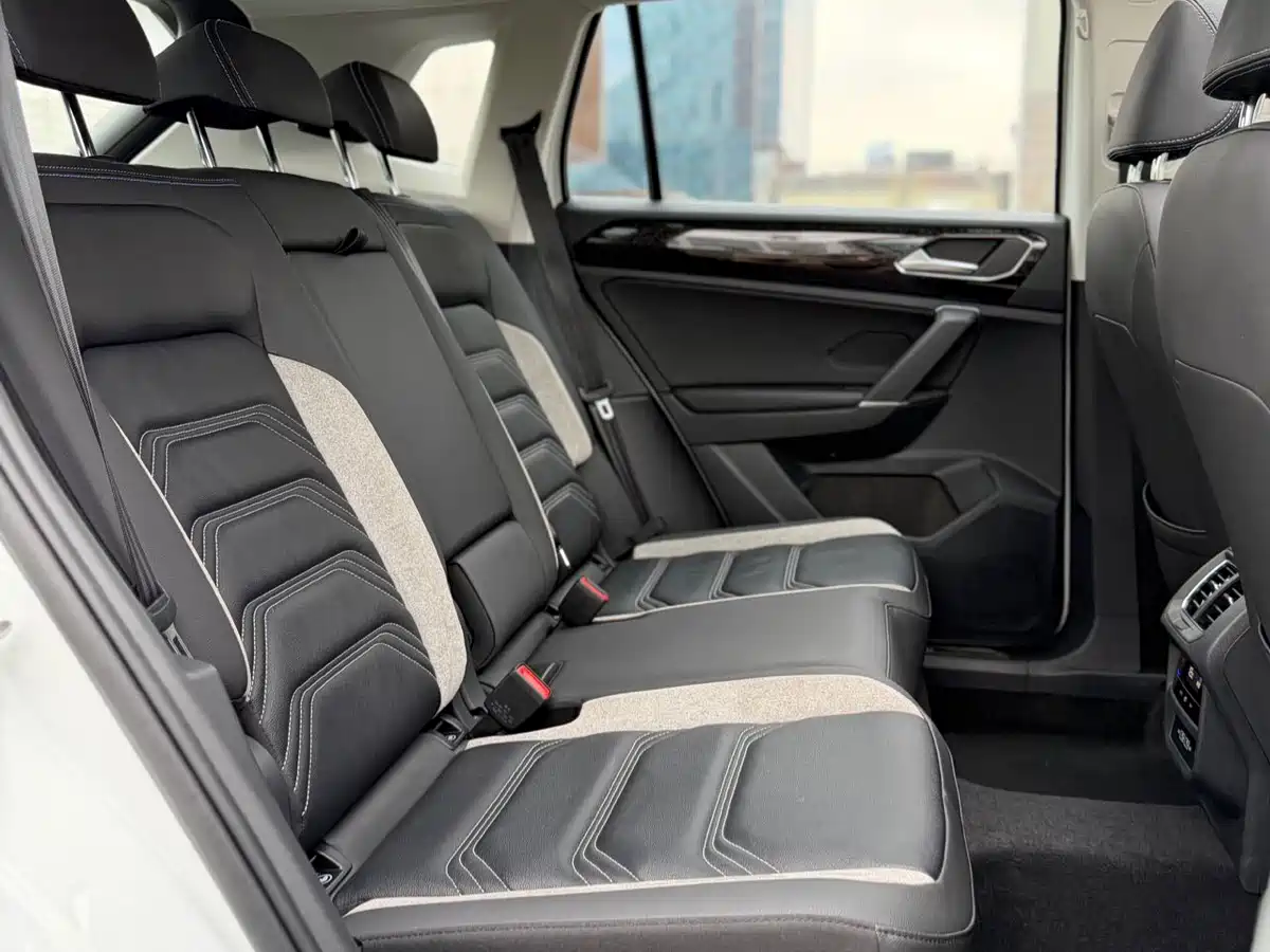 Volkswagen Tayron GTE Plug-in Hybrid 2022 1.4T Luxury фото 10