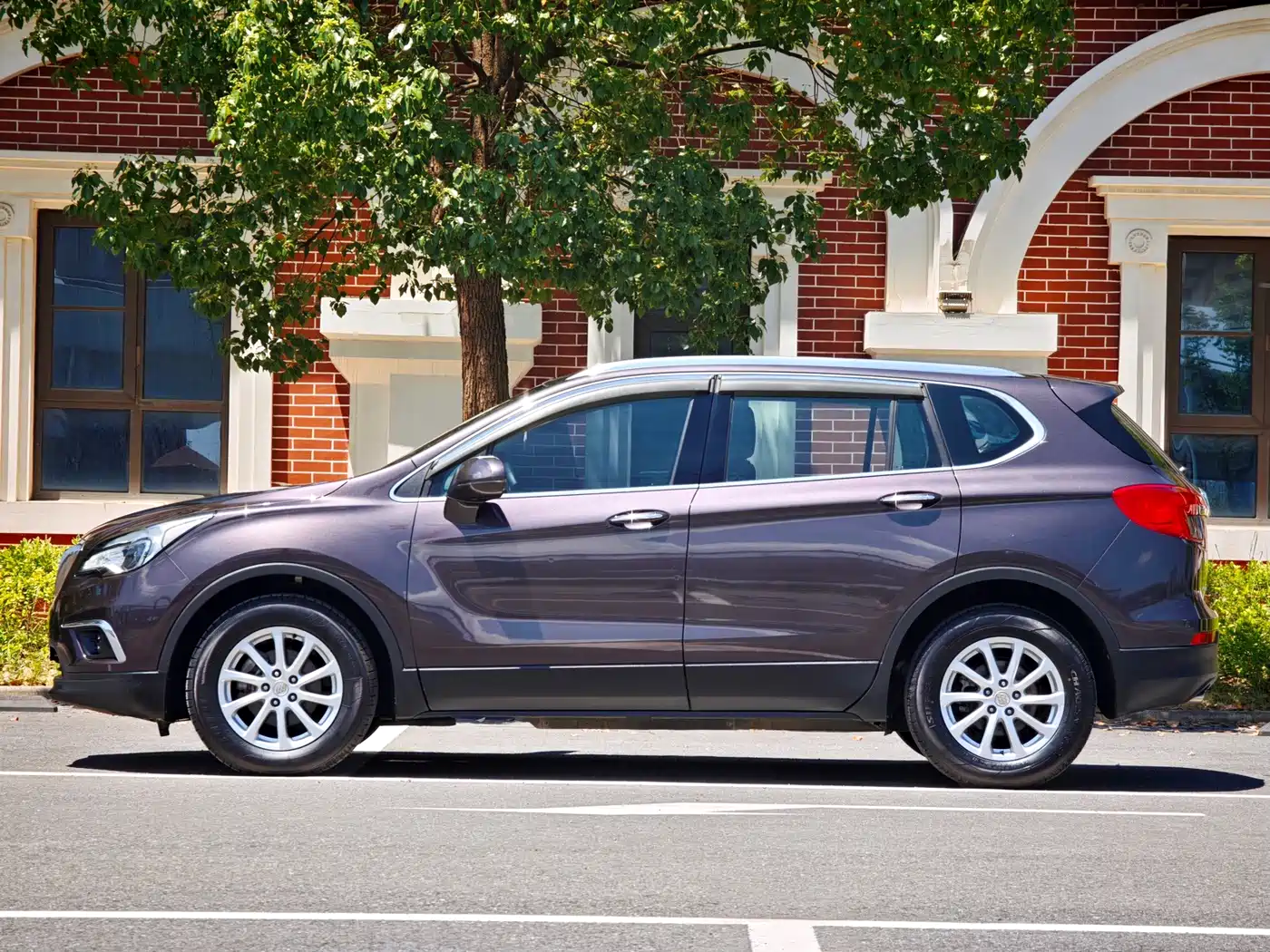 Фото 4 - Buick Envision Plus