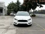 Фото 25 - Ford Focus