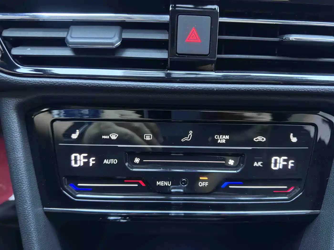 Volkswagen Tharu 2022 280TSI FWD Luxury Edition фото 17