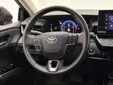 Фото 12 - Toyota Camry