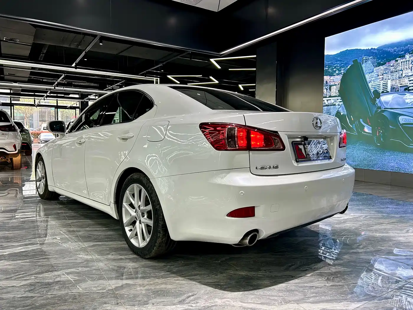 Lexus IS 2011 250 Sport фото 7