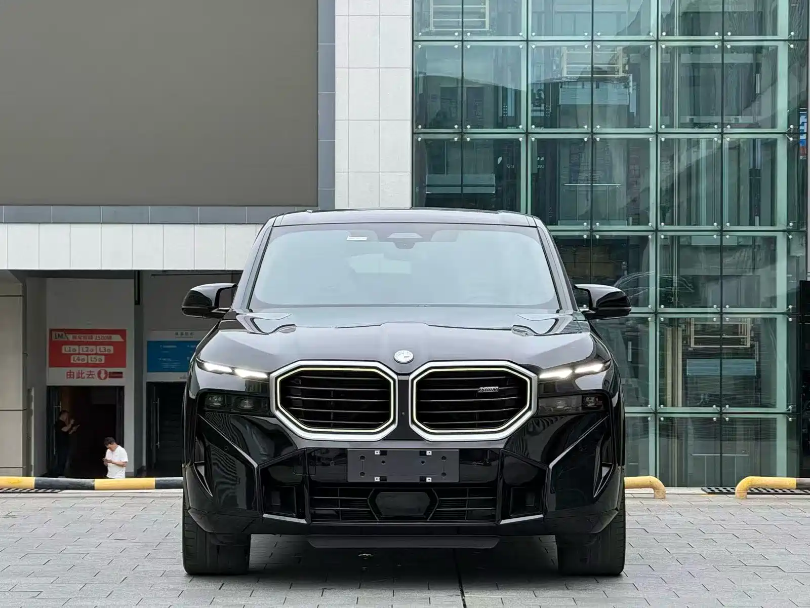 Фото 2 - BMW XM