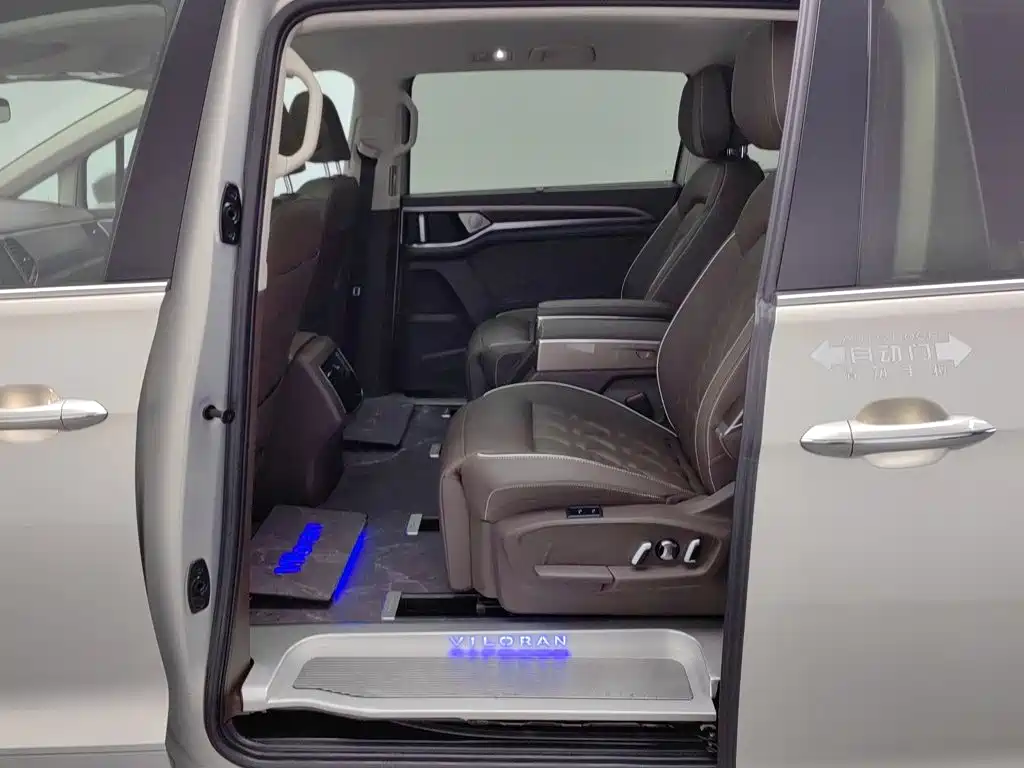 Volkswagen Viloran 2021 2020 380TSI Premium