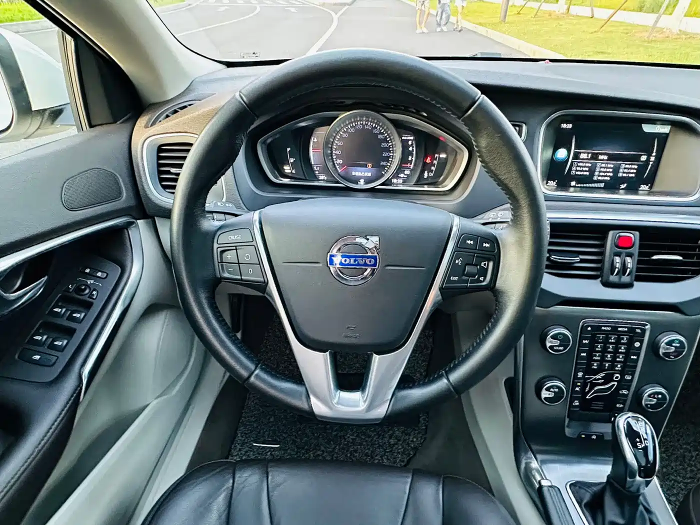 Volvo V40 2016 2016 T3 Comfort Edition
