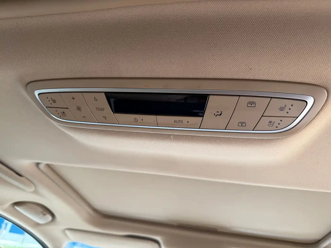 Фото 20 - Buick GL8