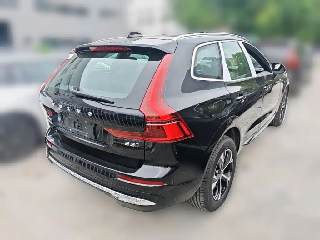 Volvo XC60 2025 2026 Model B5 AWD Smart Elite Luxury