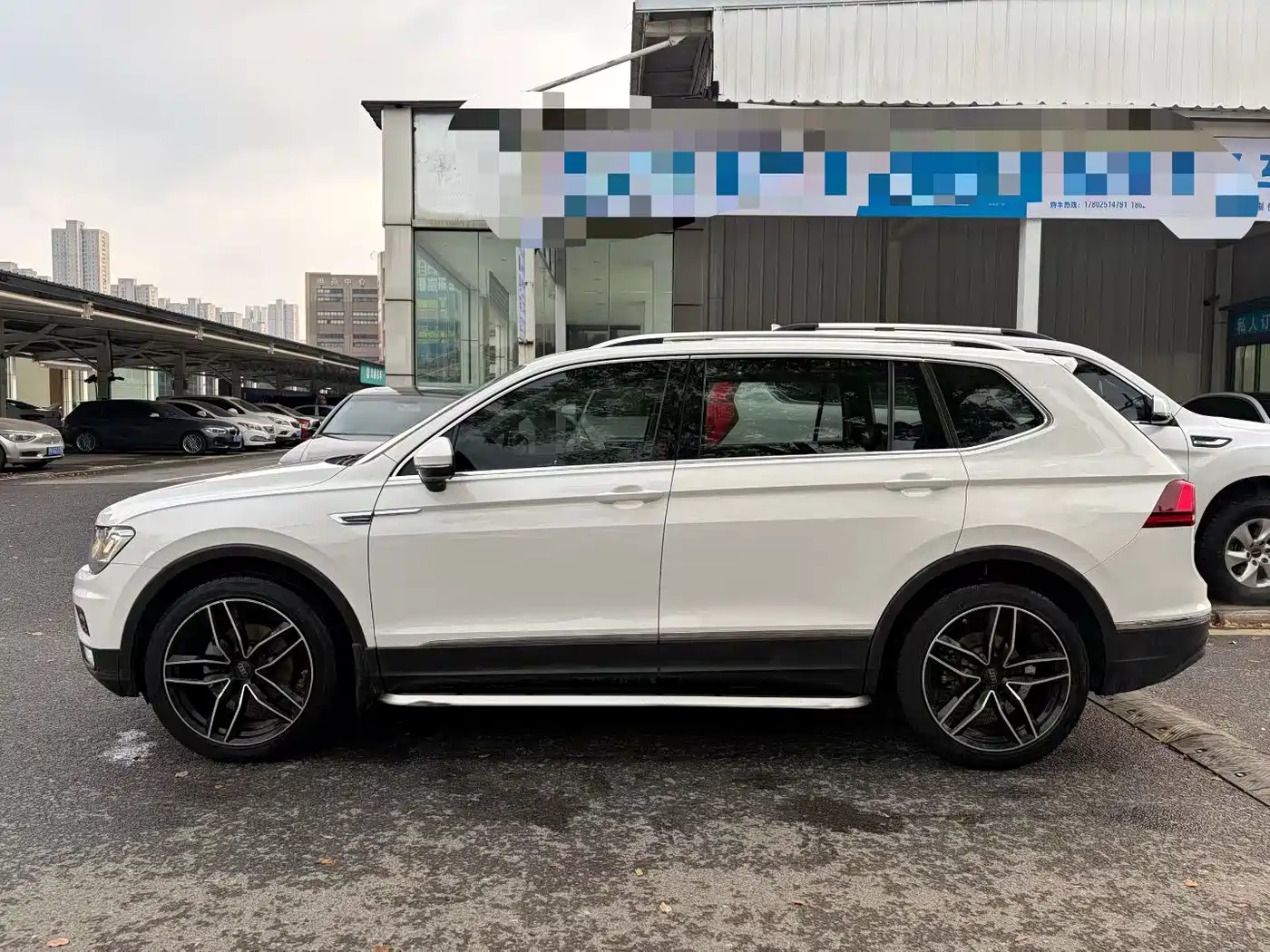 Volkswagen Tiguan L 2017 330TSI Automatic 2WD Luxury Edition фото 8