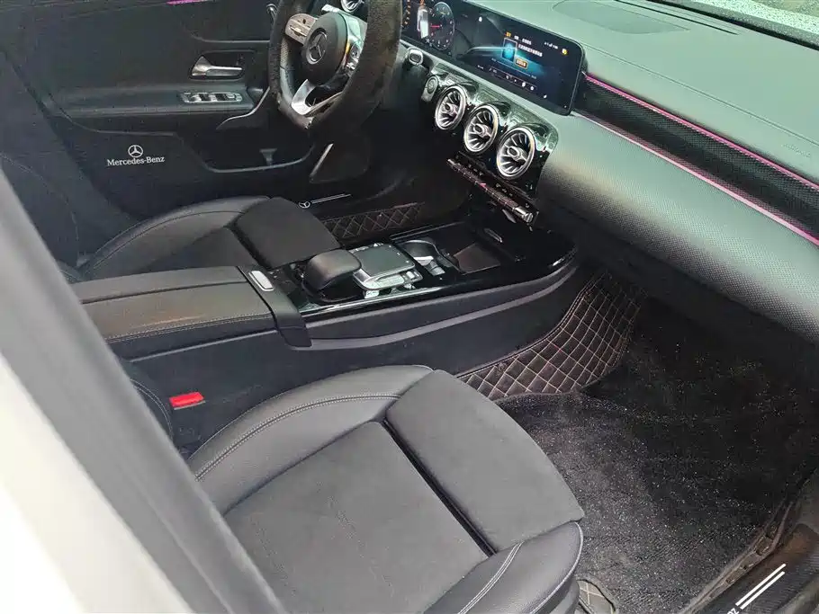 Mercedes-Benz A-Class 2020 Facelift A 200 L Sport Sedan Fashion фото 8