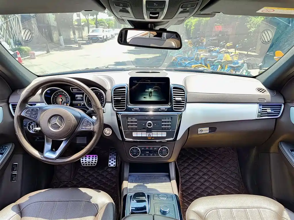 Mercedes-Benz GLS 2016 GLS 400 4MATIC Dynamic фото 10