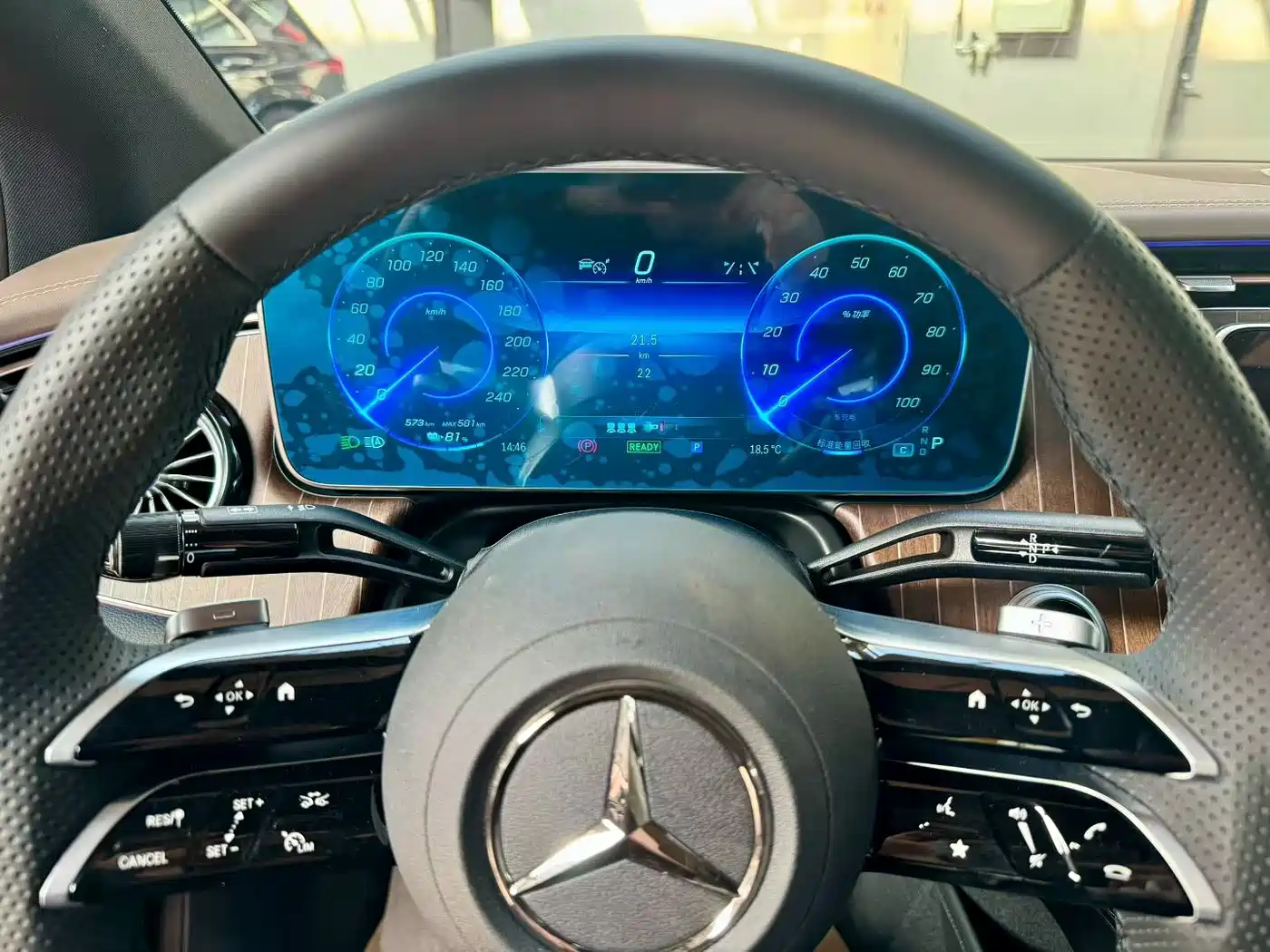 Mercedes-Benz EQE 2025 500 4MATIC Pioneer фото 8