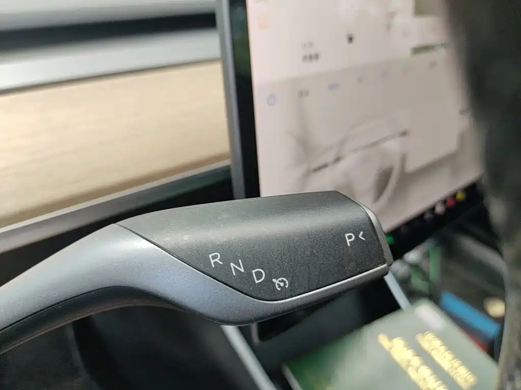 Tesla Model 3 (Import) 2019 2019 Long Range RWD Version