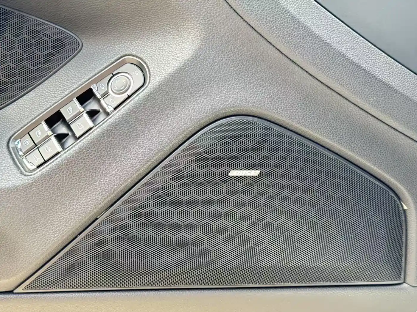 Porsche Panamera 2010 Panamera 4 3.6L фото 13