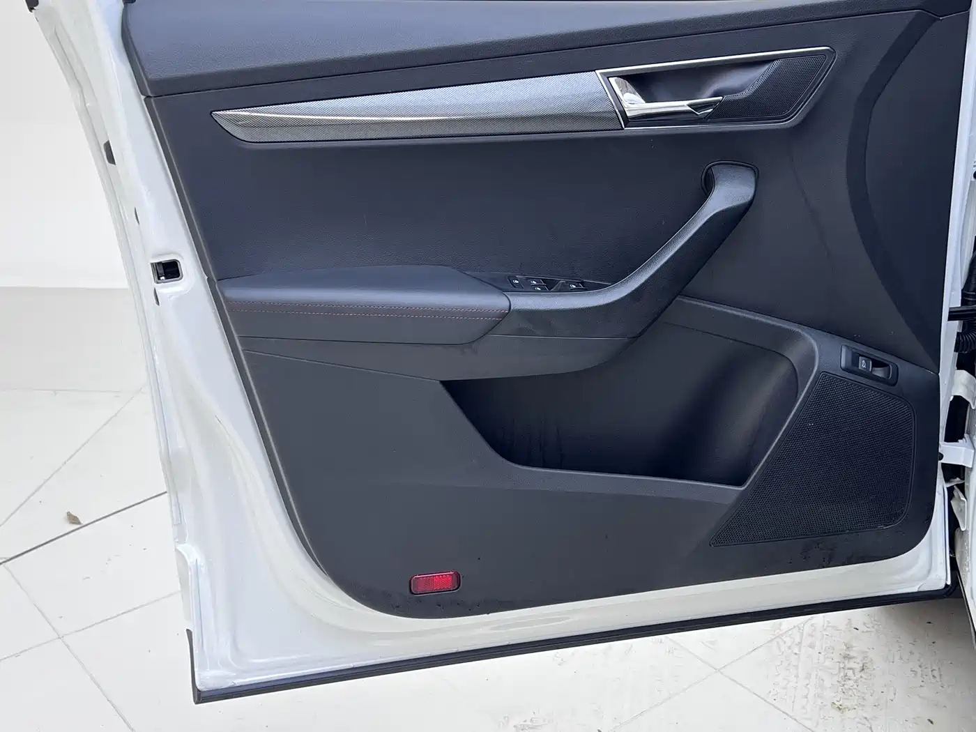 Škoda Karoq 2023 TSI280 Luxury Edition фото 14