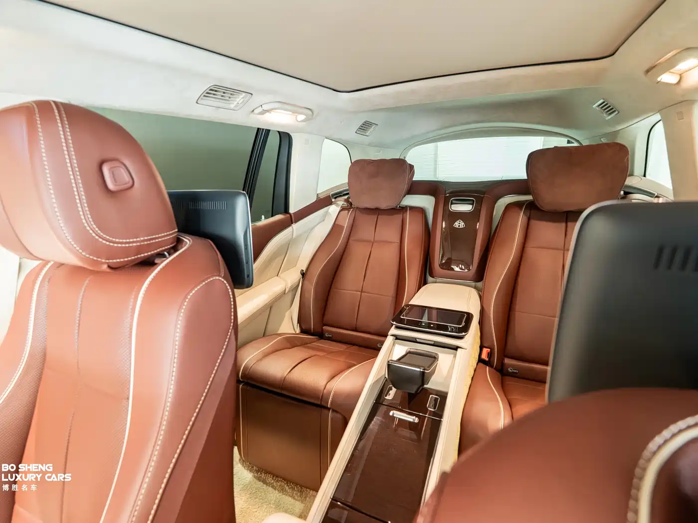 Mercedes-Benz Maybach GLS 2022 GLS 600 4MATIC Ceremony Edition фото 13
