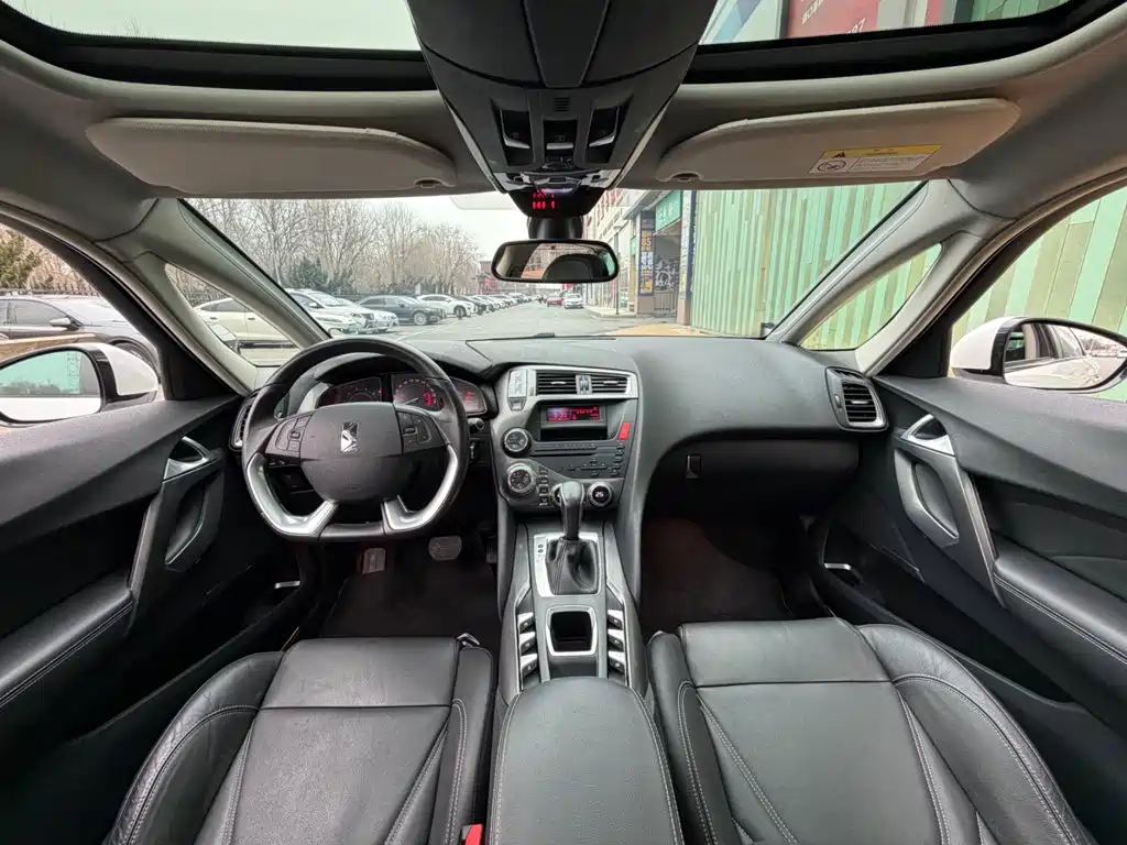 DS 5 2018 2014 1.6T Elegance THP160