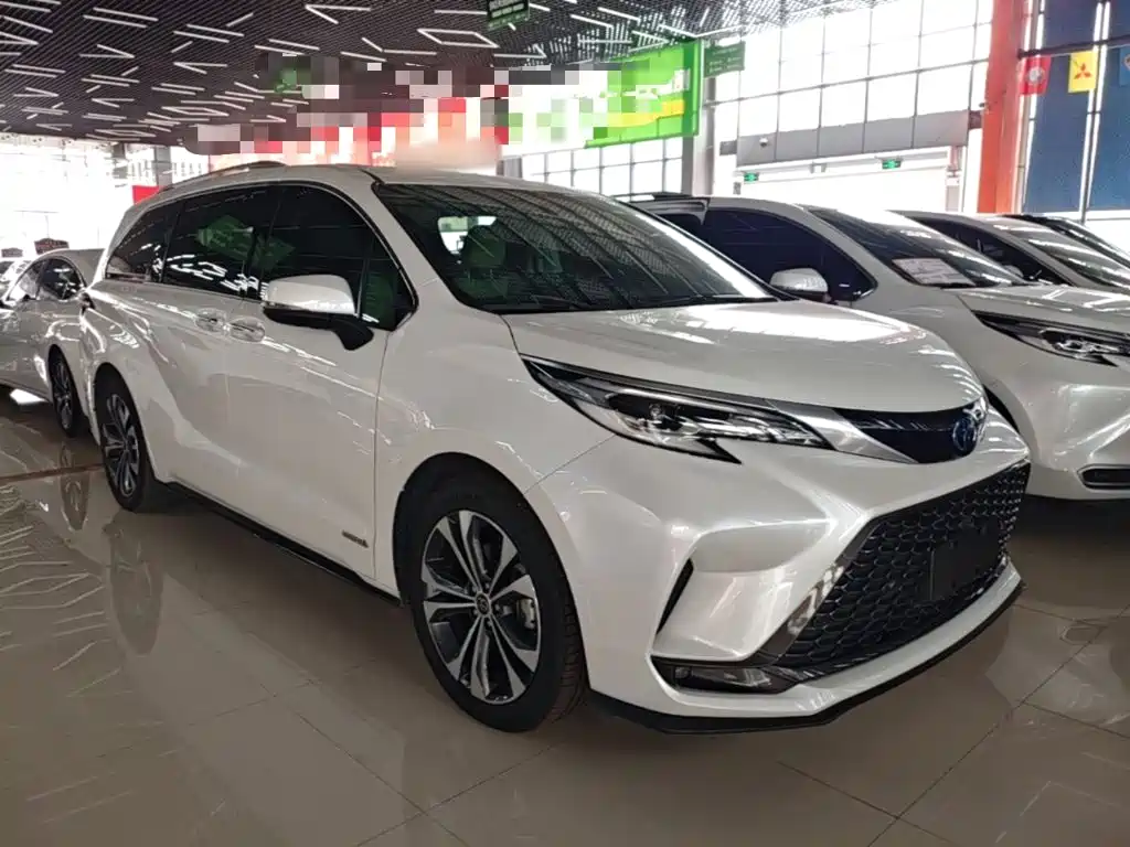 Toyota Granvia 2023 2022 2.5L Hybrid Noble Edition