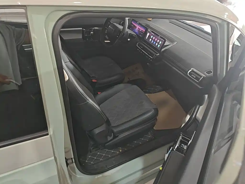 Baojun KiWi EV 2023 2023 Smart Luxury Edition LFP